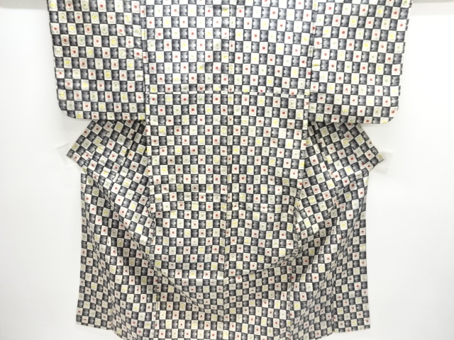 大正ロマン　市松に抽象模様織出し銘仙着物